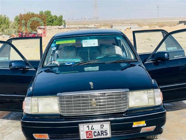 تويوتا كراون 2000 للبيع في العراق - الزبير